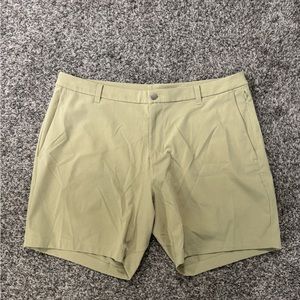 Lululemon Commission 9” Shorts - 38 - Lime